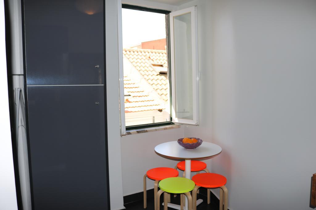 Chiado Bairro Alto, Bright And Newly Renovated 3 Bedroom Apartment, Lisbon Historical Center Exteriér fotografie